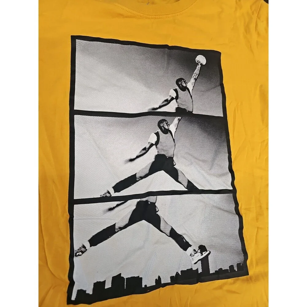 Vintage Jordan Mens Yellow Jumpman Logo Crew Neck Short Sleeve T-Shirt S